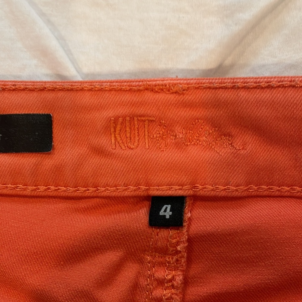 Kut From The Kloth Gidget fray hem short - Picture 7 of 7